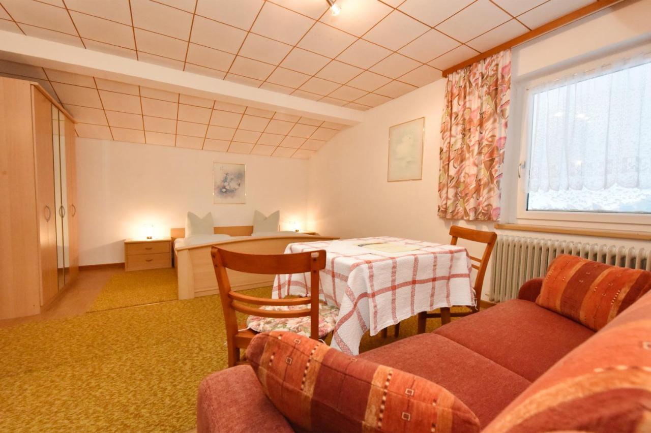 Pension Piz Buin พาร์เตอเนน ภายนอก รูปภาพ