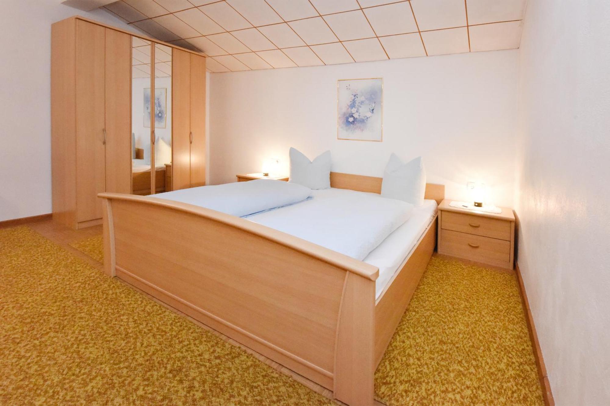Pension Piz Buin พาร์เตอเนน ภายนอก รูปภาพ